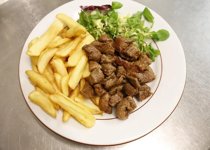 ホテル La Rocade 2*