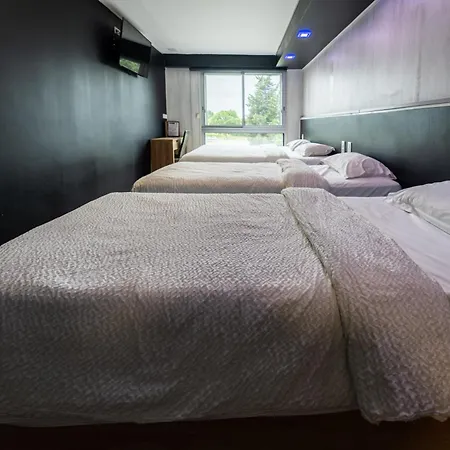 La Rocade Отель Памье