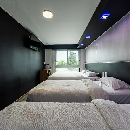 Hotell La Rocade Pamiers