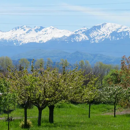 Отель La Rocade 2*