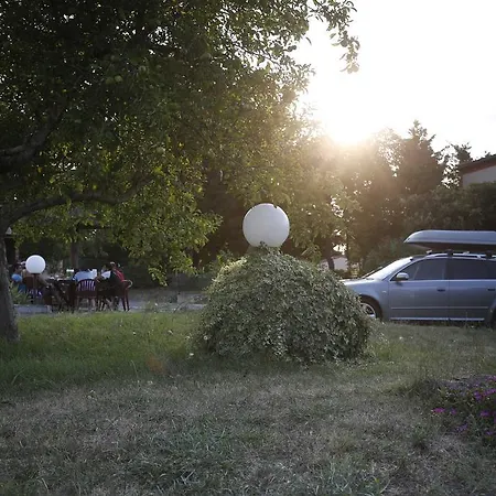 Отель La Rocade 2*