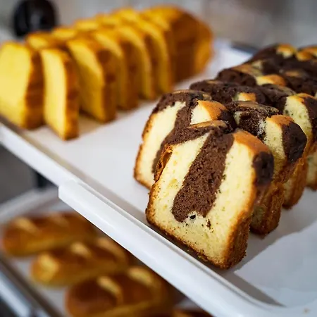 Отель La Rocade